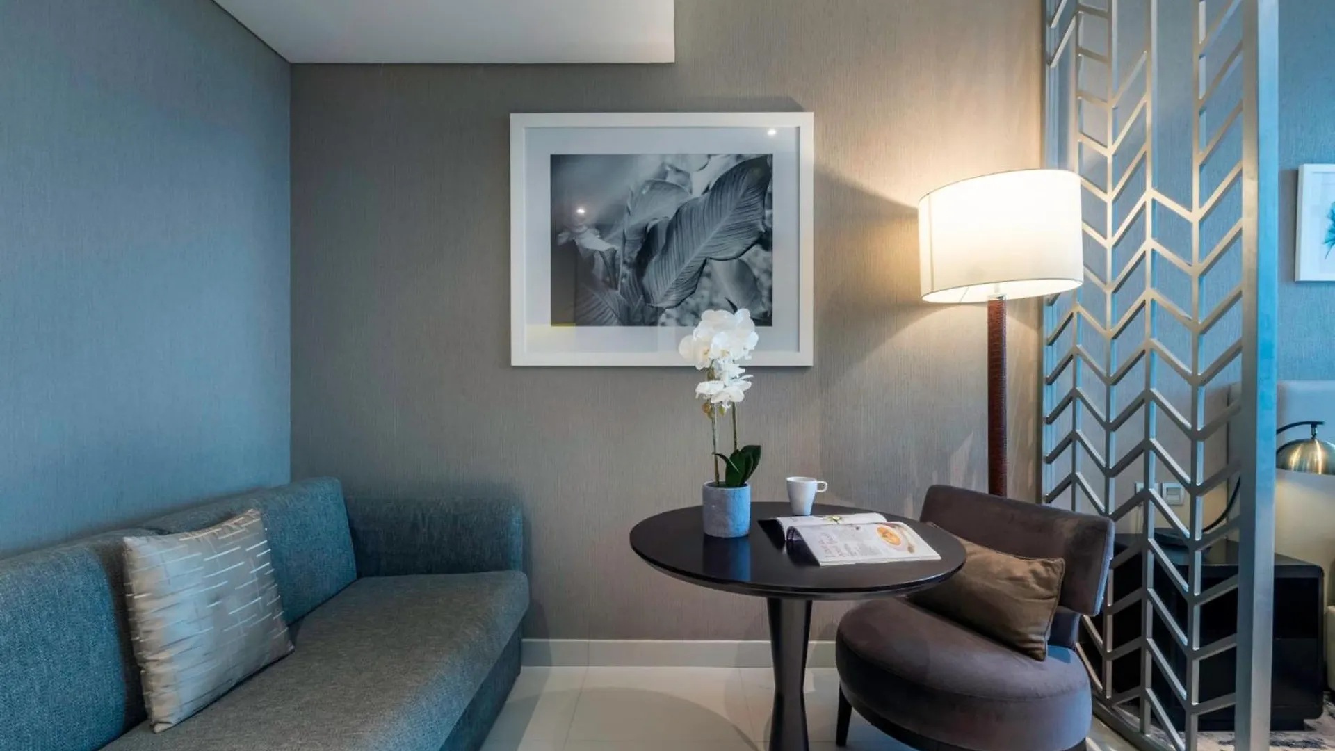 Elegant Escapes - Damac Prive Studio By Canal Dubai