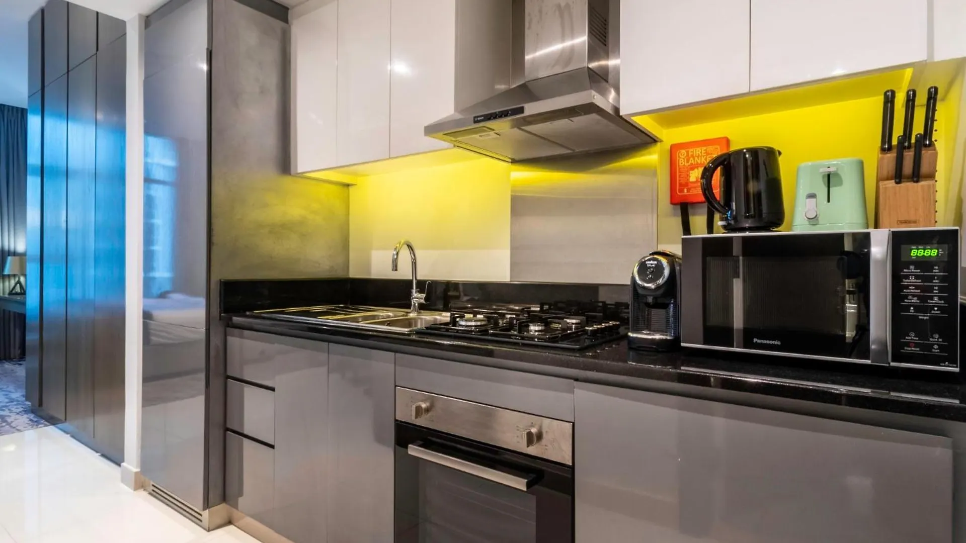 Elegant Escapes - Damac Prive Studio By Canal Dubai Apartment